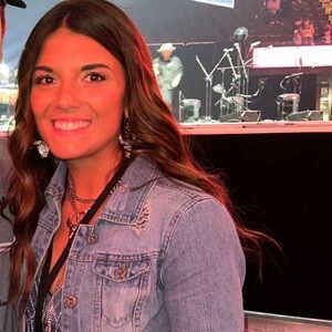 Meet your Posher, Nylorea